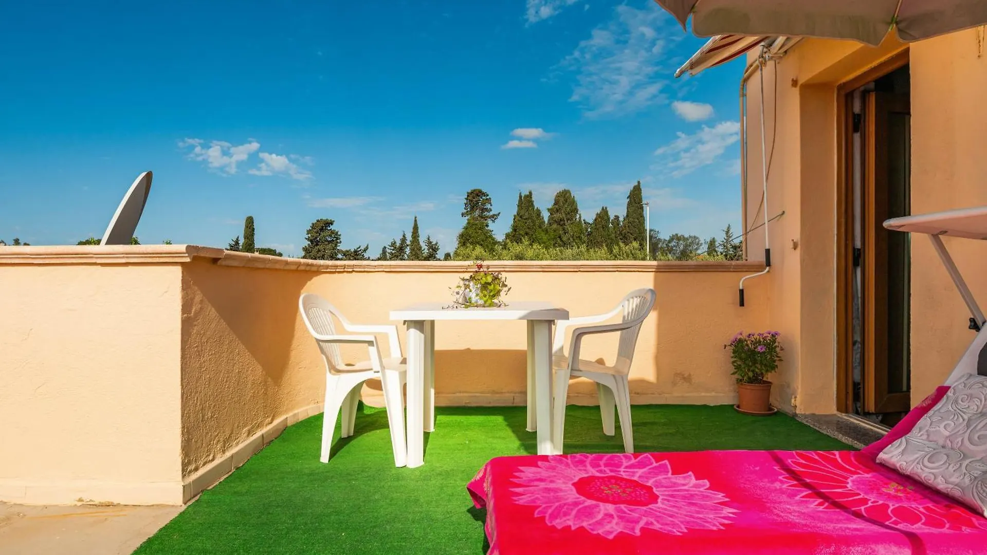 Apartament Villa Gianna - Monolocale Luigi Quartu SantʼElena